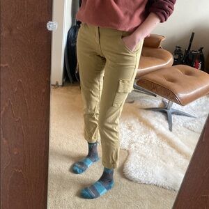 Universal Thread Khaki Cargo Pants 0/25